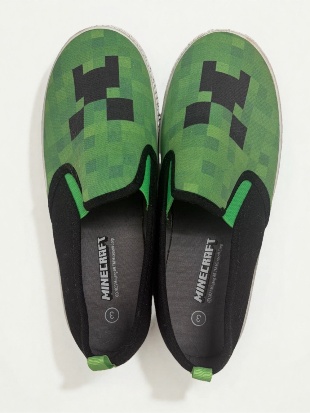 Minecraft Kids' Green Creeper Slip-On Sneakers